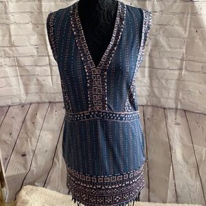 Never been worn BCBGMaxazria patterned Vneck dress